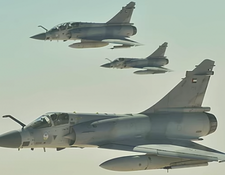 Франція передасть Україні винищувачі Mirage-2000 і підготує пілотів, - Макрон