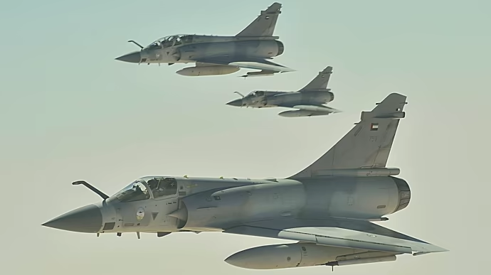 Франція передасть Україні винищувачі Mirage-2000 і підготує пілотів, - Макрон