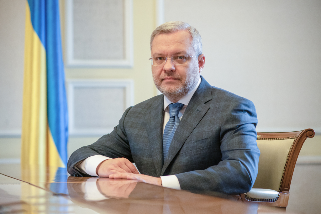 У Верховній Раді зареєстровано проєкт постанови про відставку Галущенка через корупцію та маніпуляції.