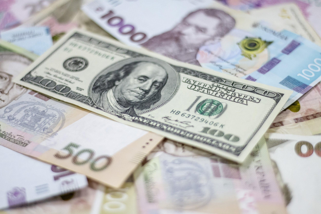 Курс валют на 20 січня: долар здешевшав, а євро і злотий подорожчали Курс валют на 20 січня