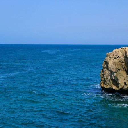Море
