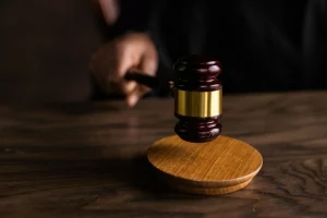 Колаборант з Херсона отримав 12 років в’язниці за співпрацю з окупантами Суд