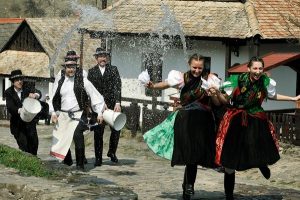 21 квітня — яке сьогодні церковне свято та що не можна робити після Великодня Свято 21 квітня