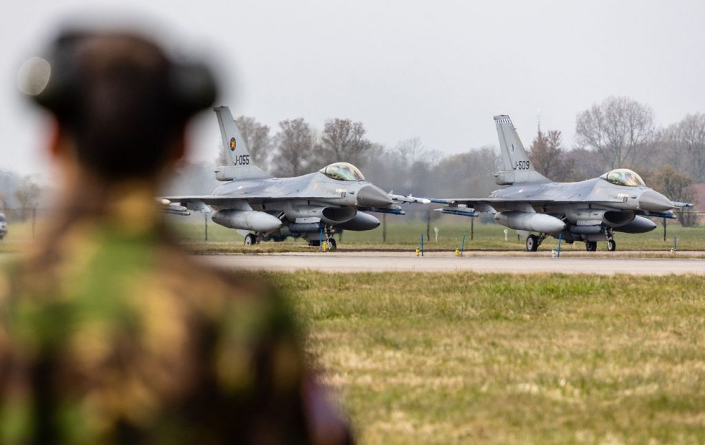 Українські F-16 та Mirage інтегрують у цифрову мережу НАТО для бойового управління Українські F-16 та Mirage інтегрують у цифрову мережу НАТО для бойового управління