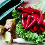 Продукти-антисептики: очищують рот після кожного прийому їжі