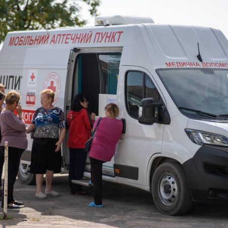 Оприлюднено графік роботи мобільної аптеки на Херсонщині: коли і де купити ліки