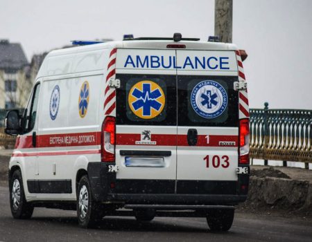 Російські безпілотники атакували житловий район на Херсонщині: п’ятеро жінок поранені