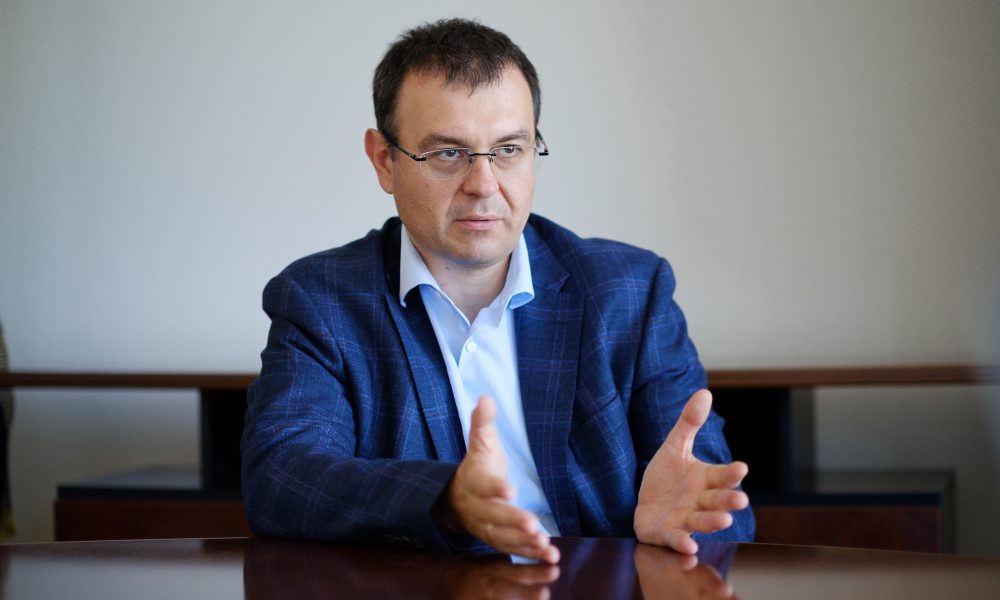 Допомога при народженні дитини в Україні може зрости до 50 тисяч гривень — Гетманцев