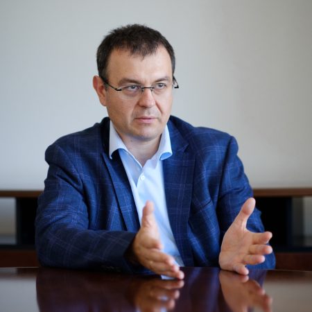 Допомога при народженні дитини в Україні може зрости до 50 тисяч гривень — Гетманцев