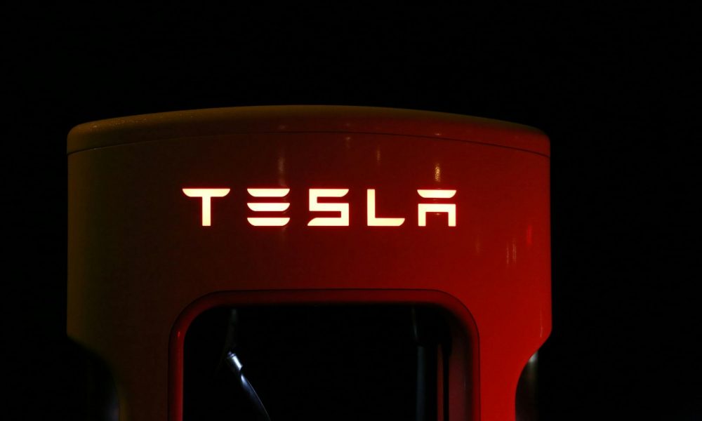 Заправка Tesla