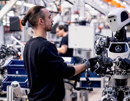 Google презентував нову модель ШІ Gemini Robotics, яка працює локально на роботах