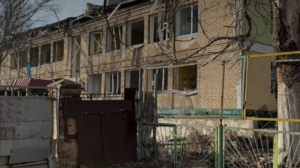 Російські військові цілеспрямовано атакують рятувальників у Херсоні — дані військових і правозахисників Російські військові цілеспрямовано атакують рятувальників у Херсоні — дані військових і правозахисників