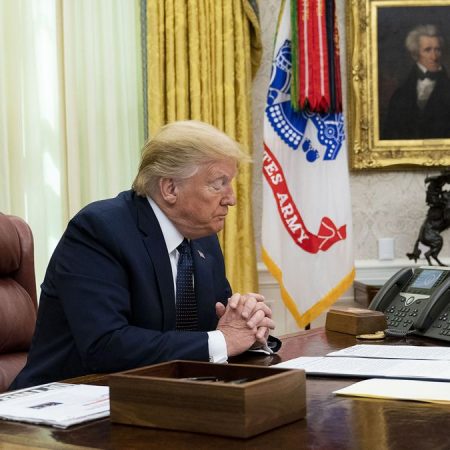 Удар по Києву: Трамп закликав до стриманості після загибелі мирних жителів