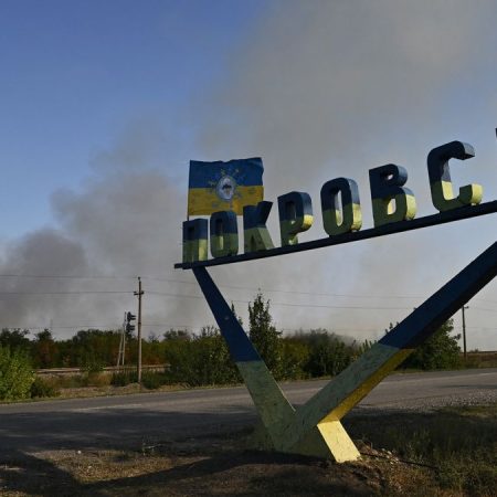 Російські війська зосередили понад 111 тисяч солдатів на Покровському напрямку – Сирський