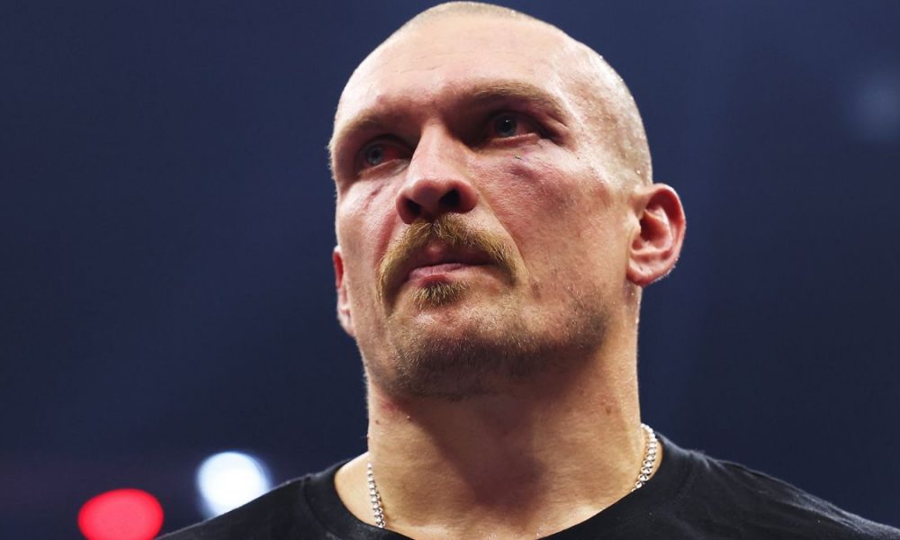 Усик відповів, чи планує йти в політику після завершення кар'єри
