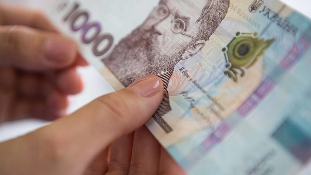 У Херсоні посадовиць підозрюють у розтраті 4 мільйонів на фіктивні премії