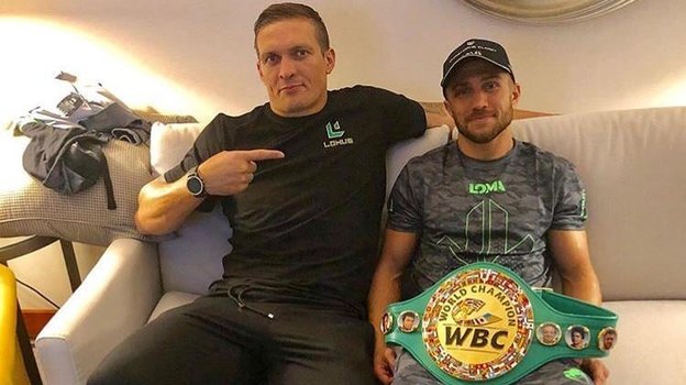 Усик відреагував на завершення кар’єри Ломаченка
