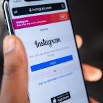 Instagram додає нові функції: зміна порядку постів і музика зі Spotify