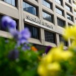 Технічний дефолт України: S&P Global знизило рейтинг через невиплату боргу