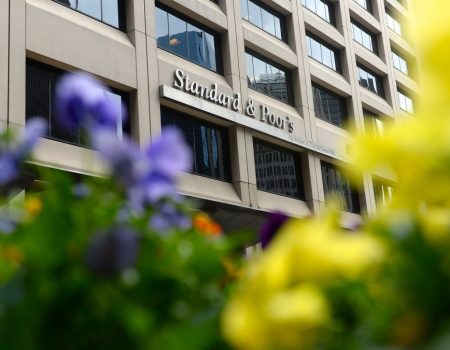 Технічний дефолт України: S&P Global знизило рейтинг через невиплату боргу