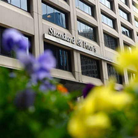 Технічний дефолт України: S&P Global знизило рейтинг через невиплату боргу