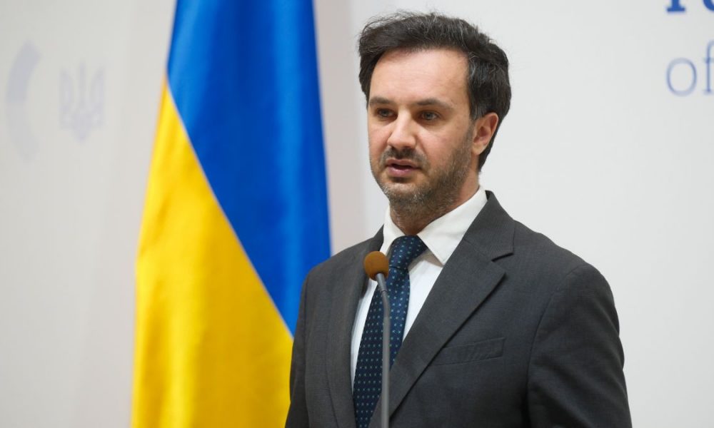 МЗС працює над евакуацією 56 українців з підвалу на кордоні з Грузією