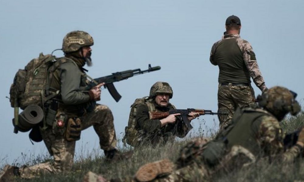 Добровольці після 60 років зможуть служити в тилу: Рада підтримала новий контракт