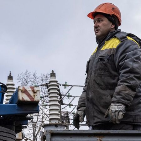 Критична ситуація на окупованій Донеччині: Зуївська ТЕС може зупинитись через дефіцит води
