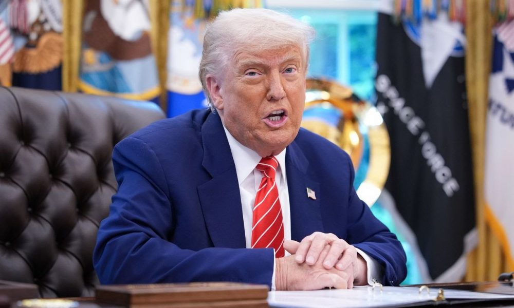 Трамп погрожує митами країнам, що приєднаються до політики BRICS