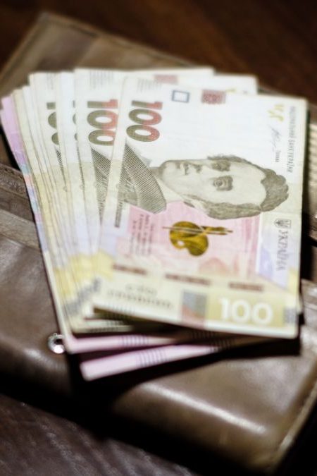 Чому українці не відчувають збільшення зарплат