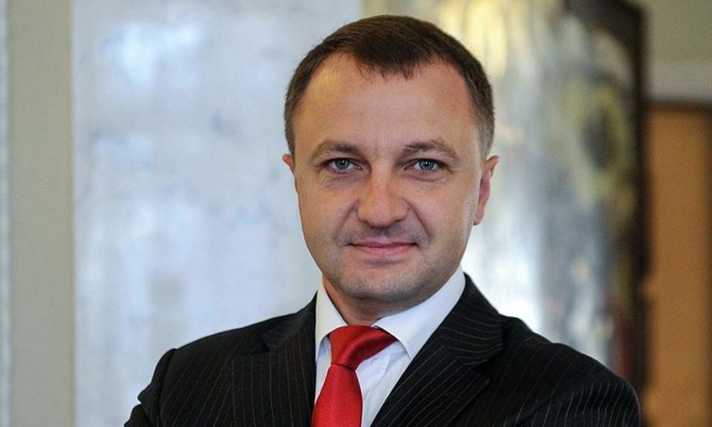 Уряд звільнив Тараса Кременя з посади мовного омбудсмена