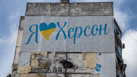 Обстріли Херсона: 98 загиблих, 1120 постраждалих з початку року