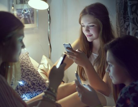 Штучний інтелект навчився розпізнавати людей за допомогою Wi-Fi без їхньої участі