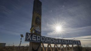 Посадовицю Херсонського водоканалу засудили за поширення проросійських газет