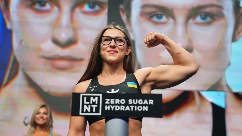 Боєць ММА Катерина Шакалова пояснила, чому ігнорує росіян на спортивних турнірах Боєць ММА Катерина Шакалова пояснила, чому ігнорує росіян на спортивних турнірах