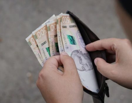 Пенсіонерів можуть змусити повернути частину пенсії: що варто знати 