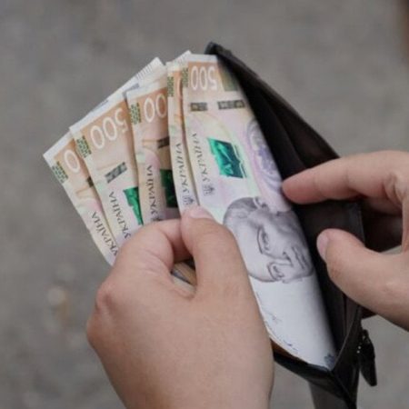 Пенсіонерів можуть змусити повернути частину пенсії: що варто знати 