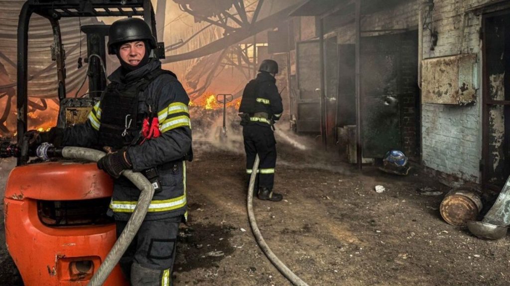 В Херсонській області за добу сталися дев’ять пожеж, п’ять з яких спричинені обстрілами РФ В Херсонській області за добу сталися дев’ять пожеж, п’ять з яких спричинені обстрілами РФ