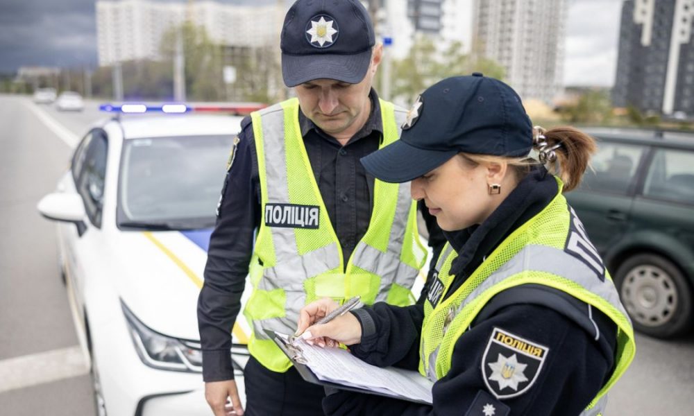 Трагедія на Львівщині: чоловік загинув через наїзд власного авто