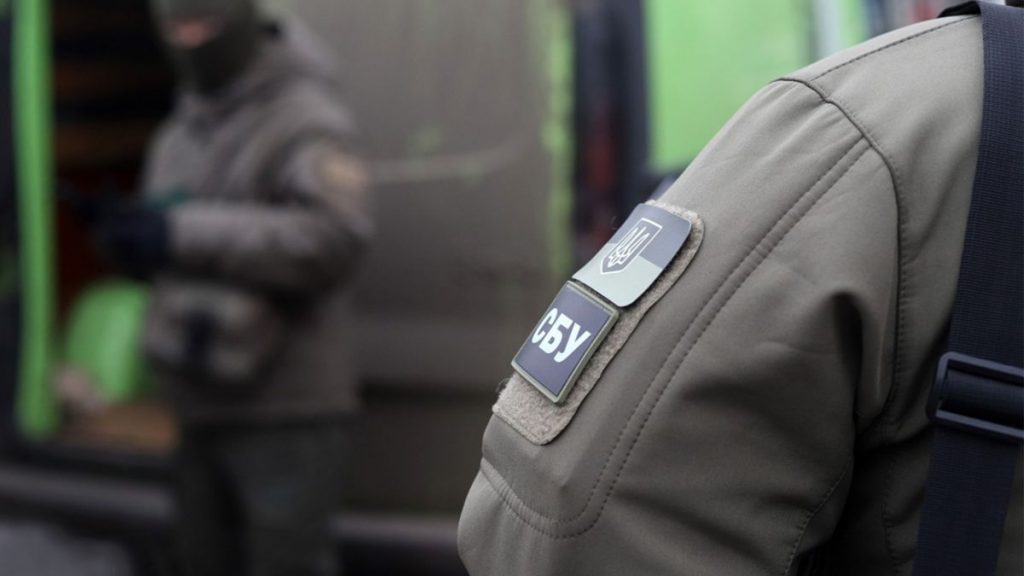 Рада підтримала законопроект, що фактично ліквідує НАБУ та САП