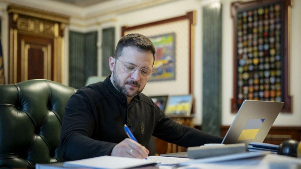 Зеленський підписав закон про виплати з бюджету за угодою з США щодо надр