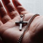 Що означає знайти чи загубити натільний хрестик