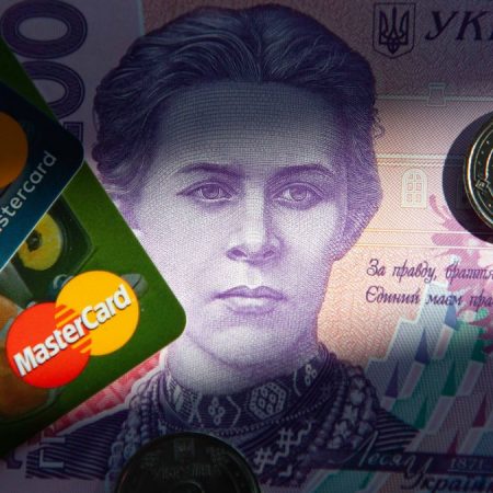 У серпні частина українок отримає одноразову допомогу понад 30 тисяч гривень