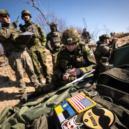 Европа обсуждает создание 40-километровой буферной зоны в Украине