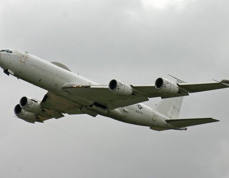 США перебросили в Гренландию стратегический самолет e-6b для учений с подлодками