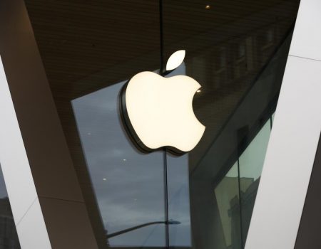 Бывший сотрудник Apple обвиняется в краже технологий Apple Watch для китайской компании Oppo