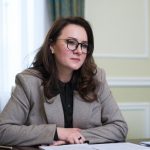 Кабмин анонсировал увеличение зарплат врачей: с 2026 года базовые выплаты могут достичь 35 тысяч гривен