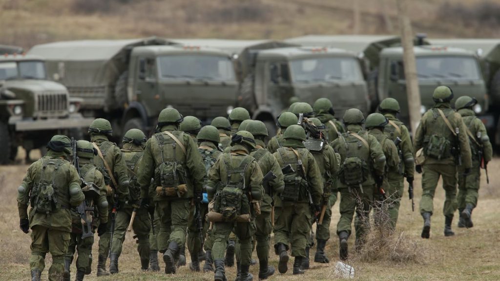Российские войска движутся к крупному областному центру: какой город в зоне риска