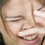 Почему чешется в носу: причины и лечение
