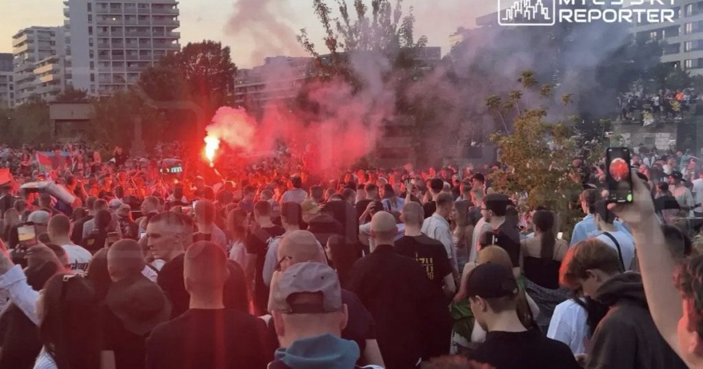 Польща розпочала процедуру депортації 57 українців після концерту Коржа Польща розпочала процедуру депортації 57 українців після концерту Коржа
